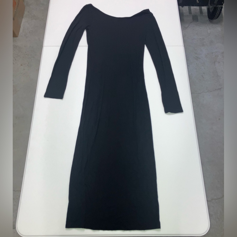 L | Forever 21 Black Long Sleeve Dress